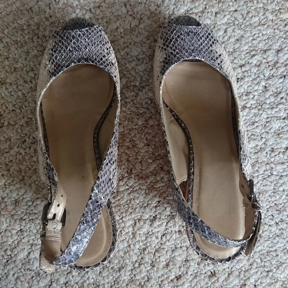 Stuart Weitzman Jean Snake-Embossed Leather Slingback Wedge Sandal Size 8M